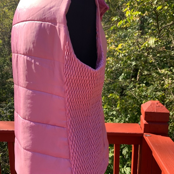 5 for $30.  Liz Claiborne Dusty Rose Puffer Vest - Picture 8 of 14